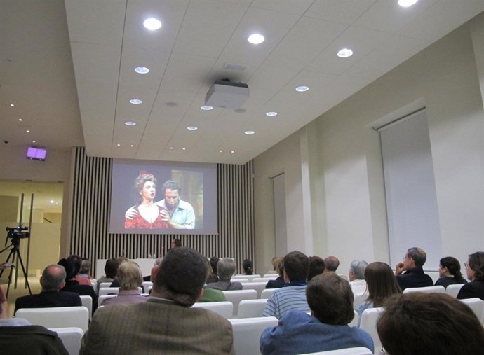 Asistentes A 'Contextos Musicales En La Colección Carmen Thyssen'