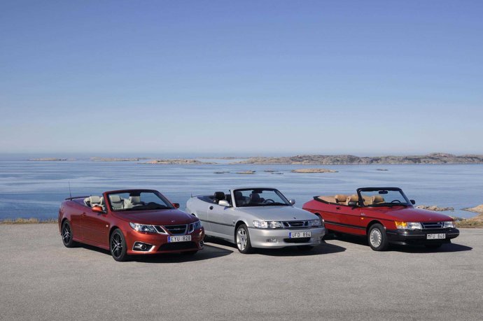 Tres Generaciones De Cabrio De Saab