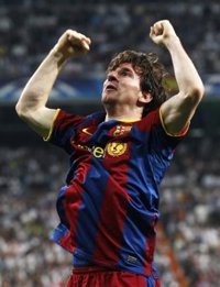 Fútbol.- Los goles de Messi, Neymar y Rooney, finalistas al 'Premio Puskás de la FIFA' al mejor del año