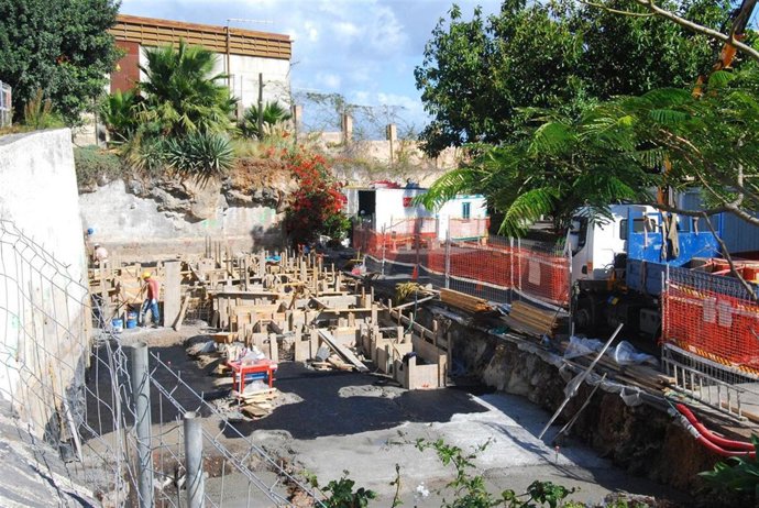 Solar Donde Se Han Iniciado Las Obras