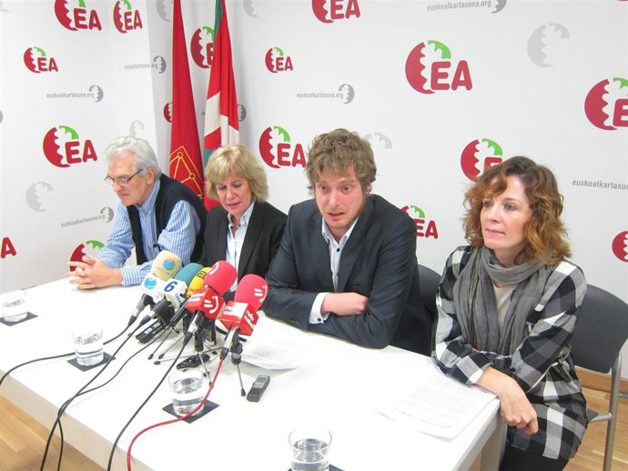 Koldo Amezketa, Miren Aranoa, Maiorga Ramirez Y Eva Aranguren (EA).