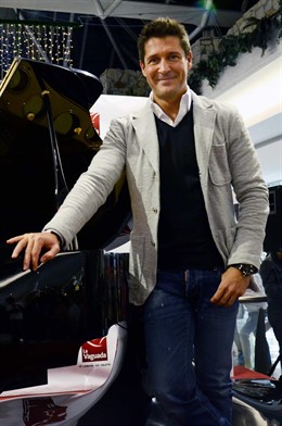 Posado De Jaime Cantizano 