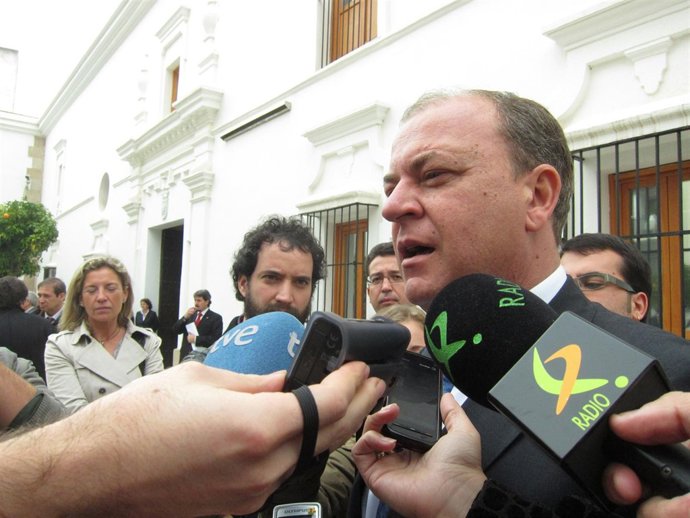 Monago Frente A La Asamblea