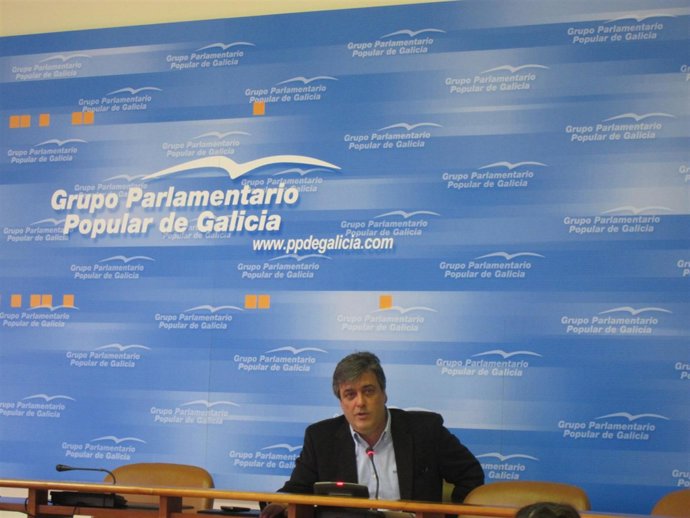 El Portavoz Del Ppdeg En El Parlamento, Pedro Puy