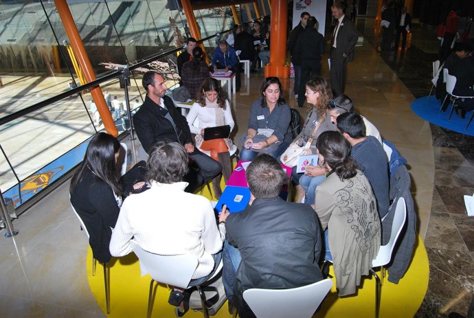 Imagen De Una De Las Reuniones En El Día Del Emprendedor