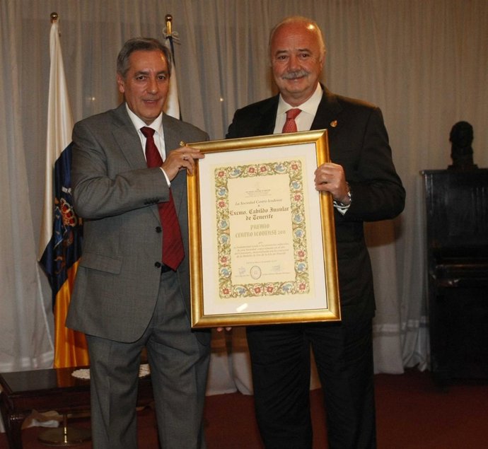 Acto De Entrega Del Premio Centro Icodense