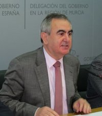 González Tovar dice que la brillantez de la Constitución  no puede quedar oscurecida por la crisis