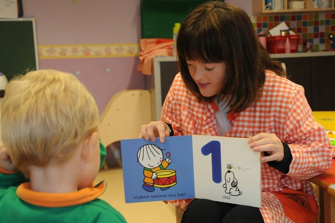 La Alumna De Terapia Ocupacional De La UCV