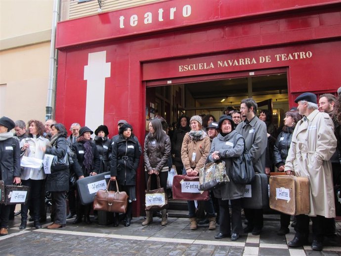 Miembros De La Escuela Navarra De Teatro.
