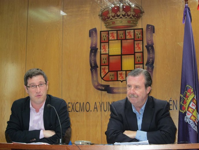 Miguel Contreras Y Miguel Ángel García Anguita En Rueda De Prensa.