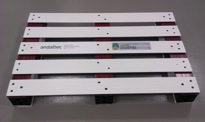 Panel De Ecoperfiles Olontigi, Con La Que Ha Colaborado Andaltec.