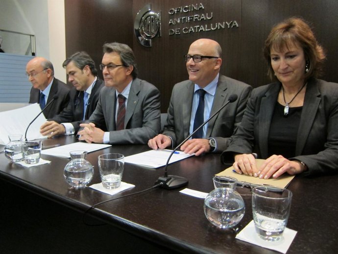 Pacto Contra La Corrupción Entre El Govern, Parlament Y El Poder Judicial