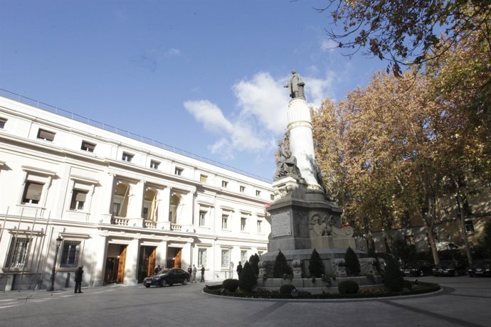 Fachada Recurso Del Senado