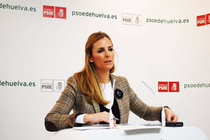 La Portavoz Del PSOE De Huelva, Elena Ruiz, Ante Los Medios.