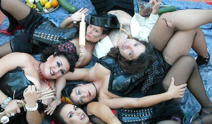 Francachela En Su Espectáculo Menú Deguatoacción