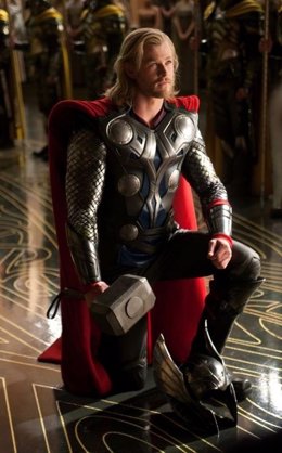 Chris Hemsworth  (Thor)