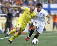 Fútbol.- Borja Valero y Cani vuelven a la convocatoria para el partido ante la Real Sociedad