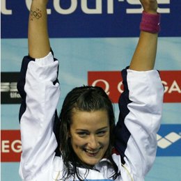 Mireia Belmonte se cuelga el oro en los 400 estilos y logra el récord del mundo