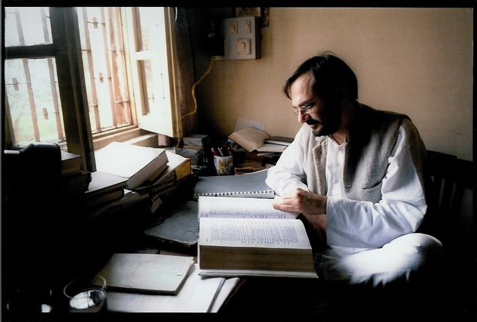 Òscar Pujol, Orientalista, Escritor, Dtor.Del Inst.Cervantes De Nueva Delhi