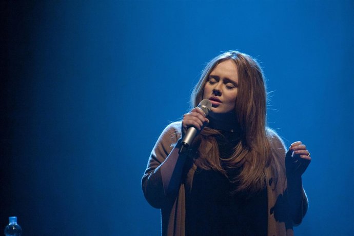 Adele En Un Concierto En Alemania