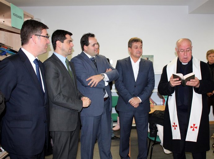 Comunicacion JCCM (Nota De Prensa Y Fotografías) Marín Anuncia La Contratación D