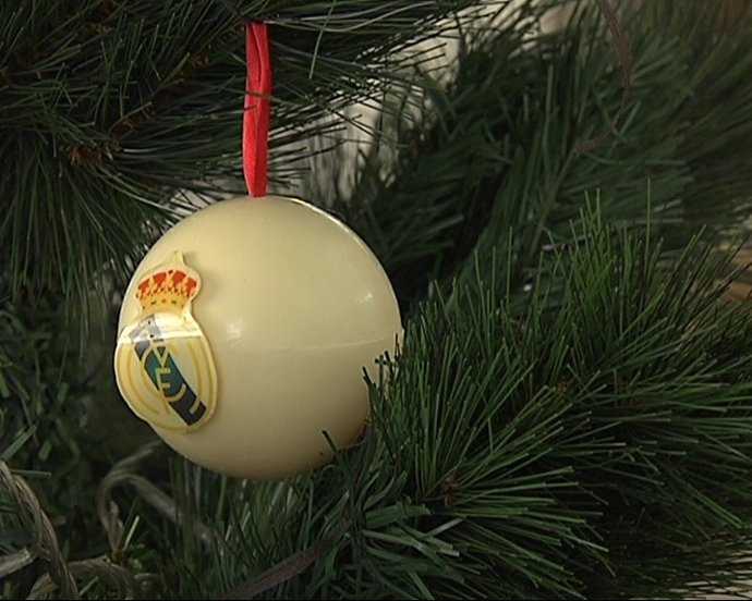 Bola De Navidad Del Real Madrid Para Aficionados Del Barça