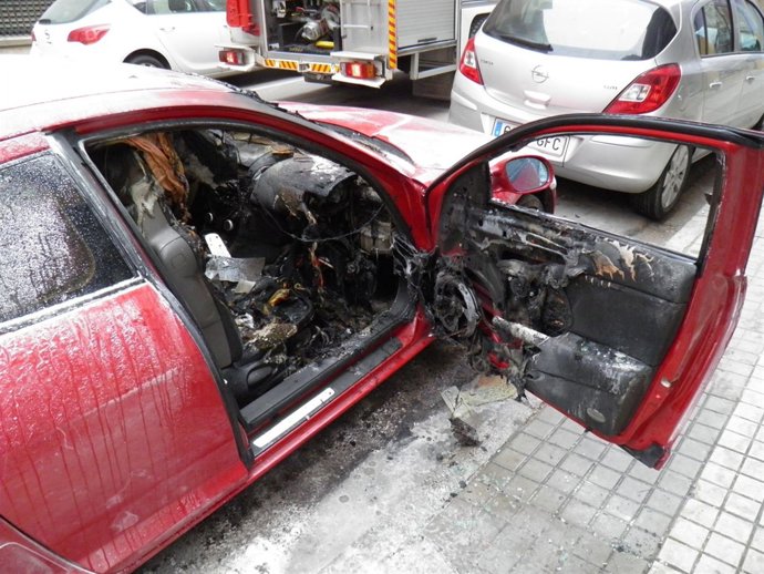 Incendio En Un Vehículo En Soria