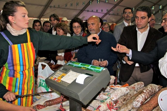 Fiesta Del Mosto Y La Chacina De Colmenar