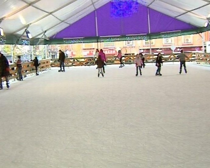Pista De Patinaje Plaza De La Luna