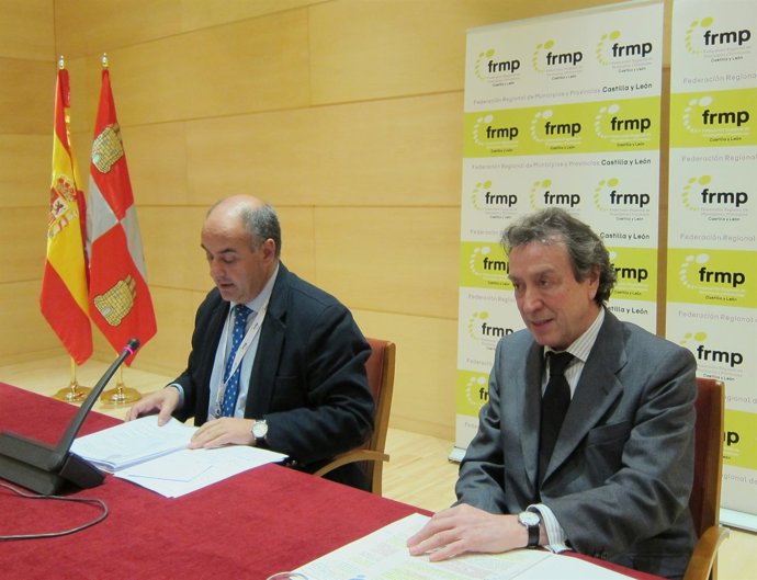 El Presidente De La FRMP Junto Al Consejero De La Presidencia