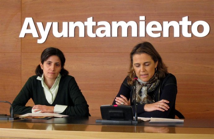 Eguizábel Y Mirpuri, En La Presentación De La Muestra