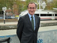 Alfonso Alonso promete "diálogo con todos" en el Congreso