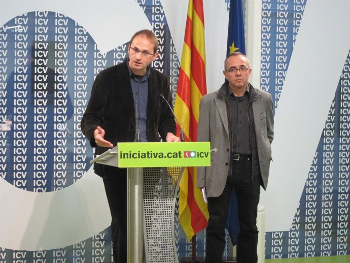 Joan Herrera Y Joan Coscubiela (ICV), En Rueda De Prensa