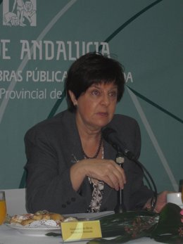 La Consejera De Obras Públicas Y Vivienda, Josefina Cruz.