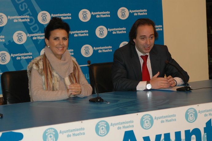 La Cantante María José Santiago, Junto A Manuel Remesal. 