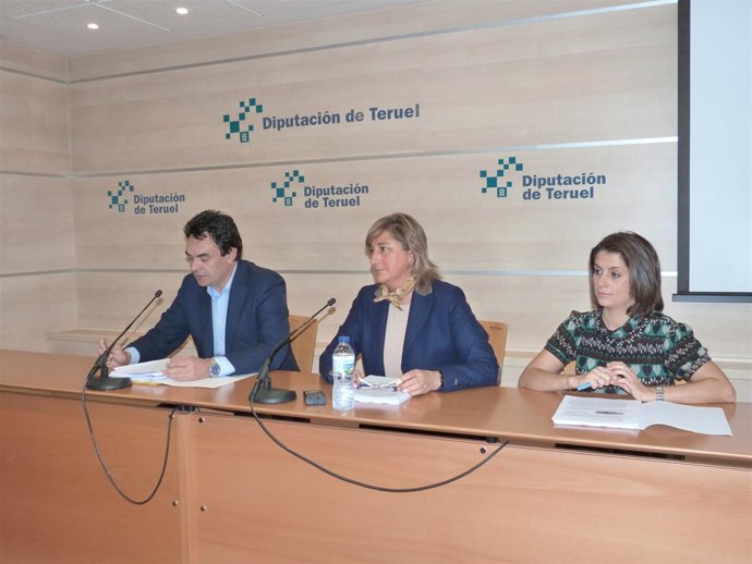 La Presidenta Carmen Pobo, En El Centro