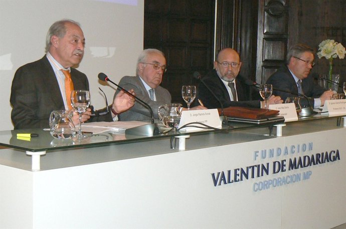 Representantes De Los Partidos En Las Jornadas De Asica-Ingenieros Consultores