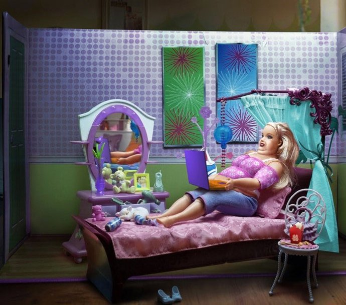 Una De Las Imágenes De La Exposición De La UV Y El CSIC Sobre La Obesidad.