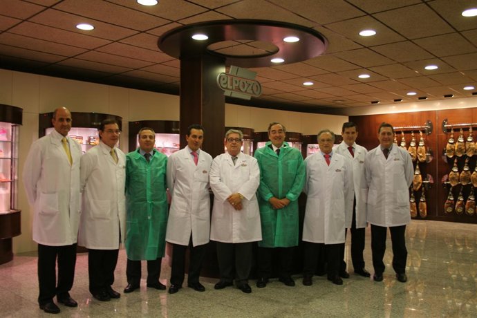 EL PRESIDENTE DE CEOE, JUAN ROSELL, VISITA  ELPOZO ALIMENTACIÓN 