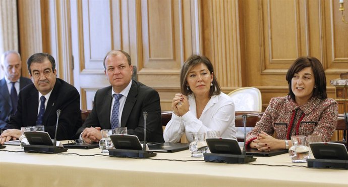 Saenz De Buruaga Asiste A La Reunión Del Patronato De Discapacidad