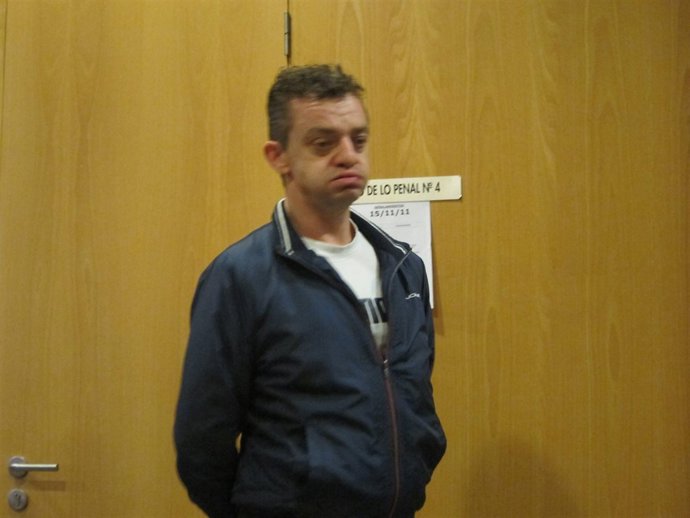 El Conductor Acusado, Momentos Antes Del Juicio