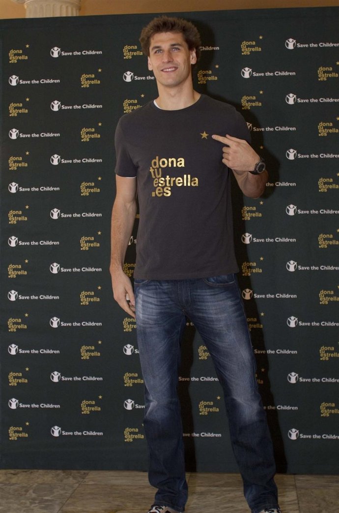 Fernando Llorente Para Save The Children 