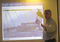 Ryanair prevé mantener suspendida en verano la conexión Santander-Alicante