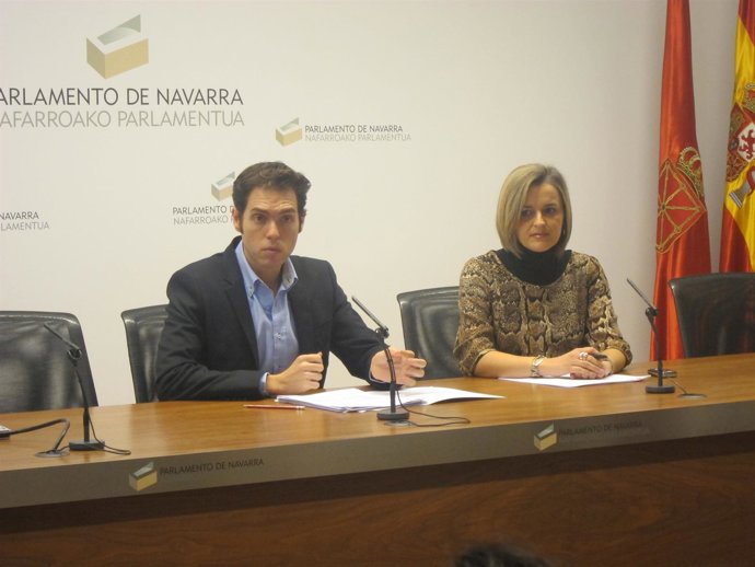 Sergio Sayas Y Carmen González, De UPN.