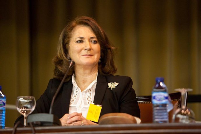 Rosa Muñoz En El Claustro De La Universidad De Sevilla
