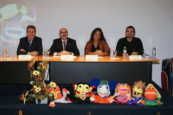 Presentación De La Obra 'Dracuries'