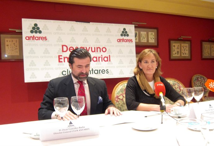 Desayuno Empresarial De La Delegada De Cultura En El Club Antares