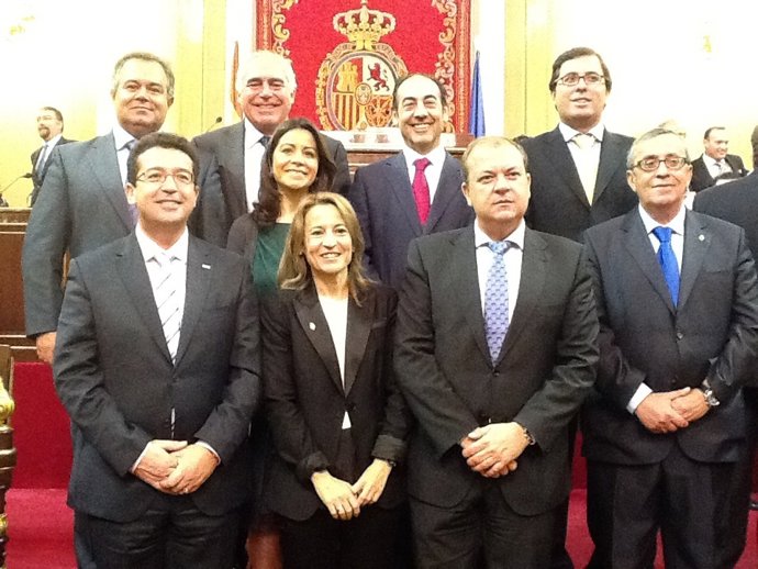 ADJUNTAMOS COMUNICADO DE PRENSA Y FOTOGRAFÍA