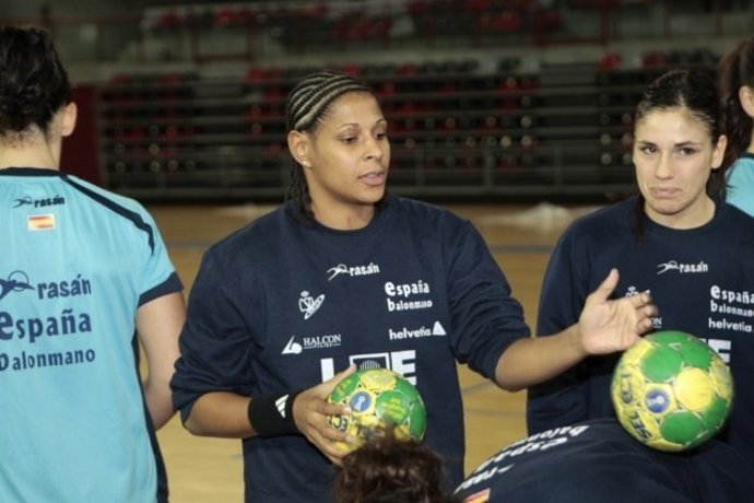 Marta Mangué, Jugadora De La Selección Española De Balonmano