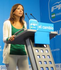 Patricia Navarro (PP-A) asegura que su nombramiento es "un reto" y que Andalucía tendrá "mucho peso" en el Senado